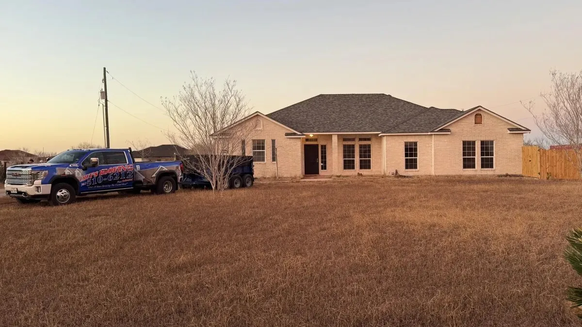 Chuy's Roofing photo 13