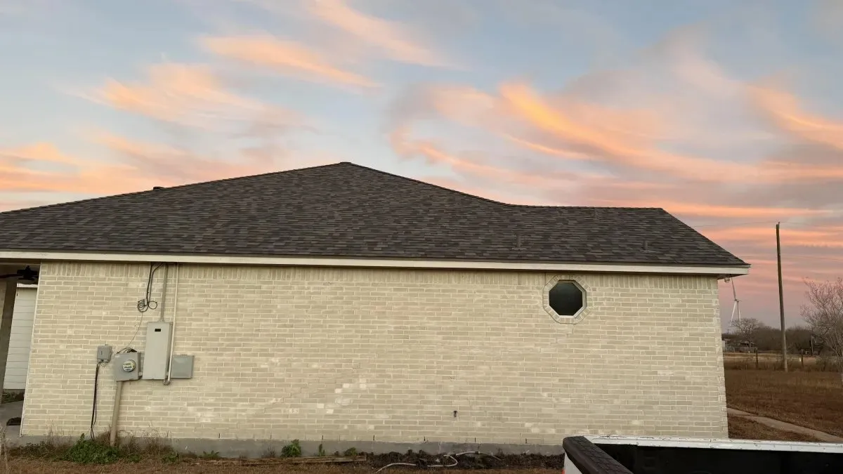 Chuy's Roofing photo 17