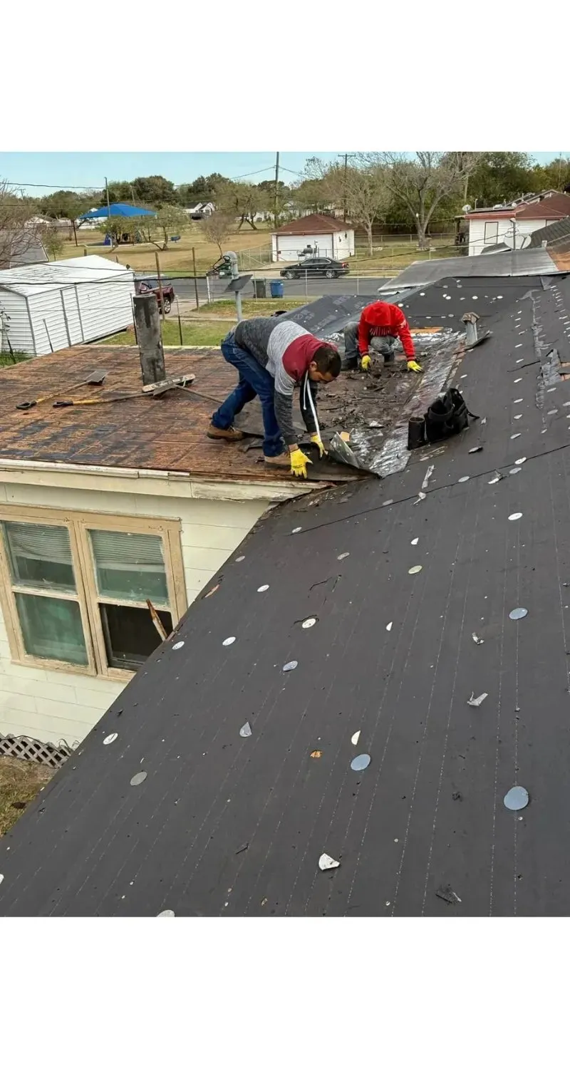 Chuy's Roofing photo 7