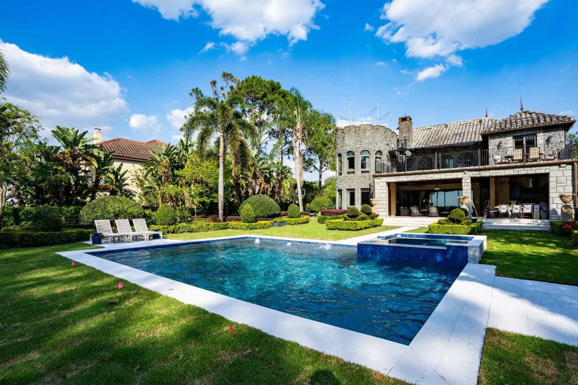 Royal Gardens Contracting photo 1