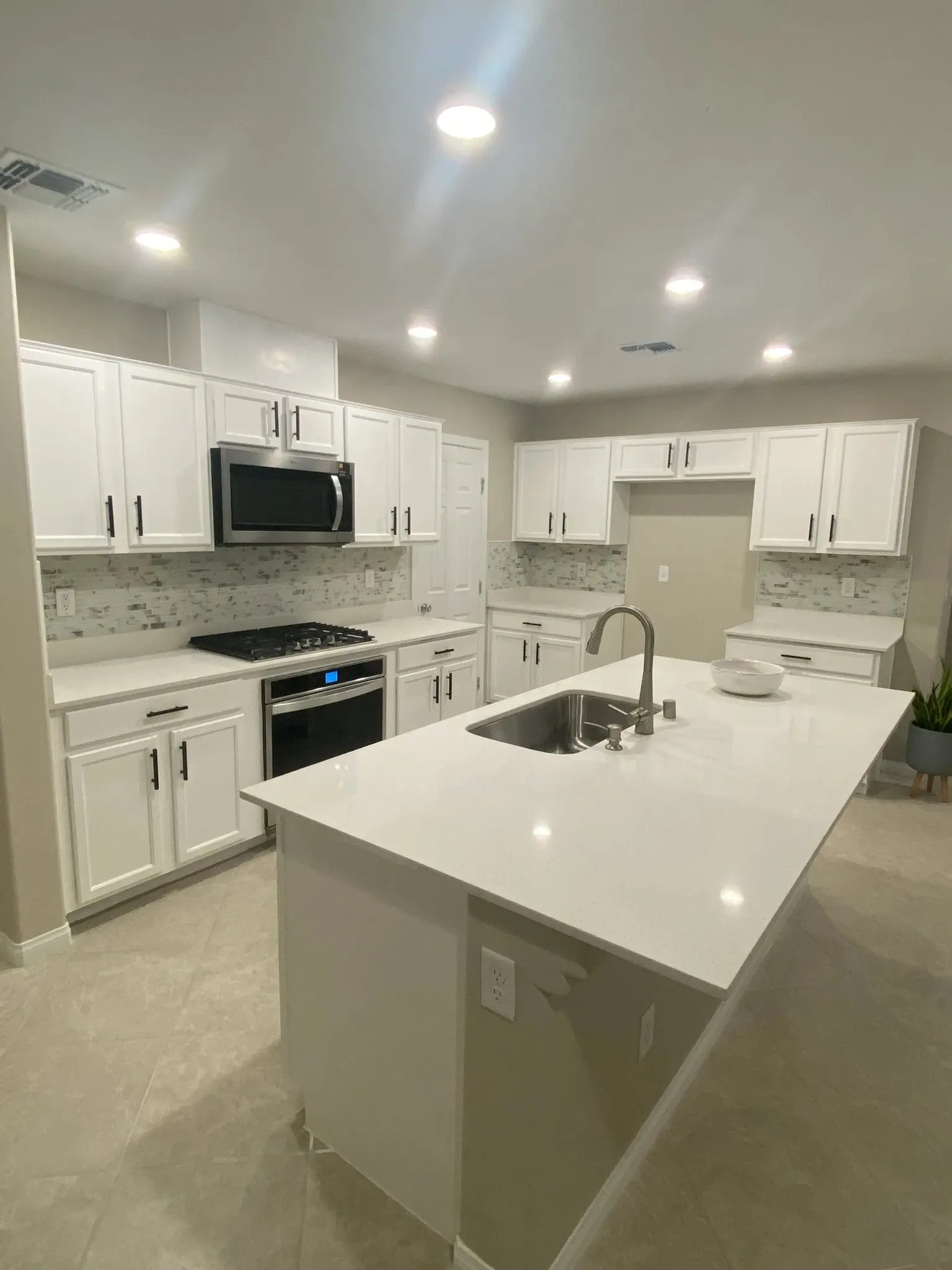 Eddie The Handyman photo 1