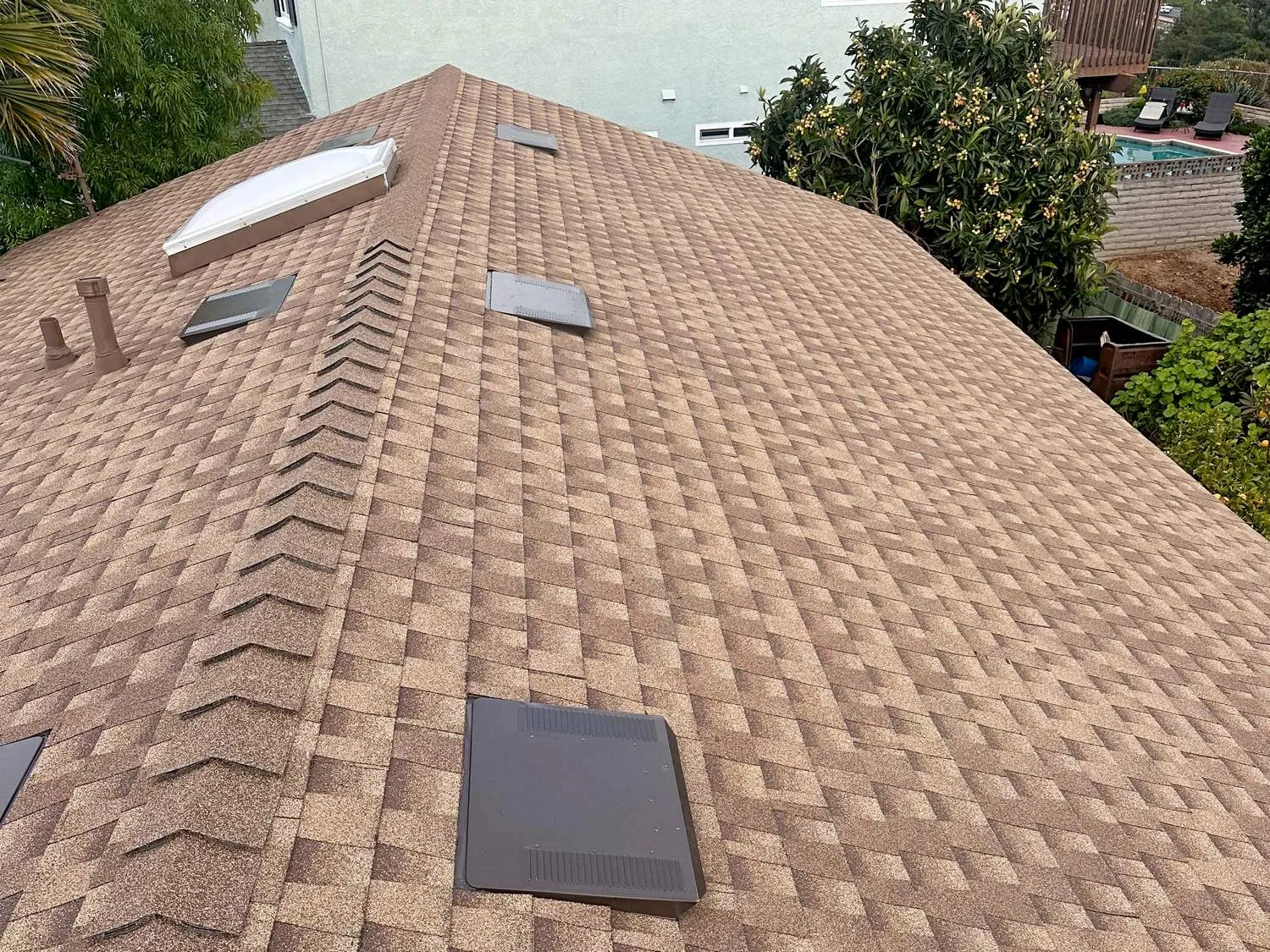 Built 2 Last Roofing photo 1