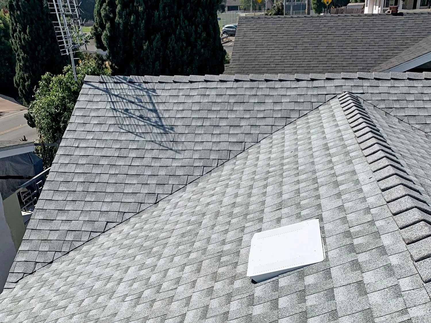 Built 2 Last Roofing photo 2