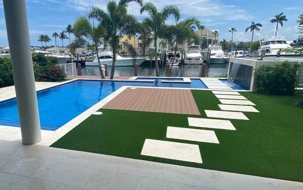 MAS POOL BUILDERS photo 2