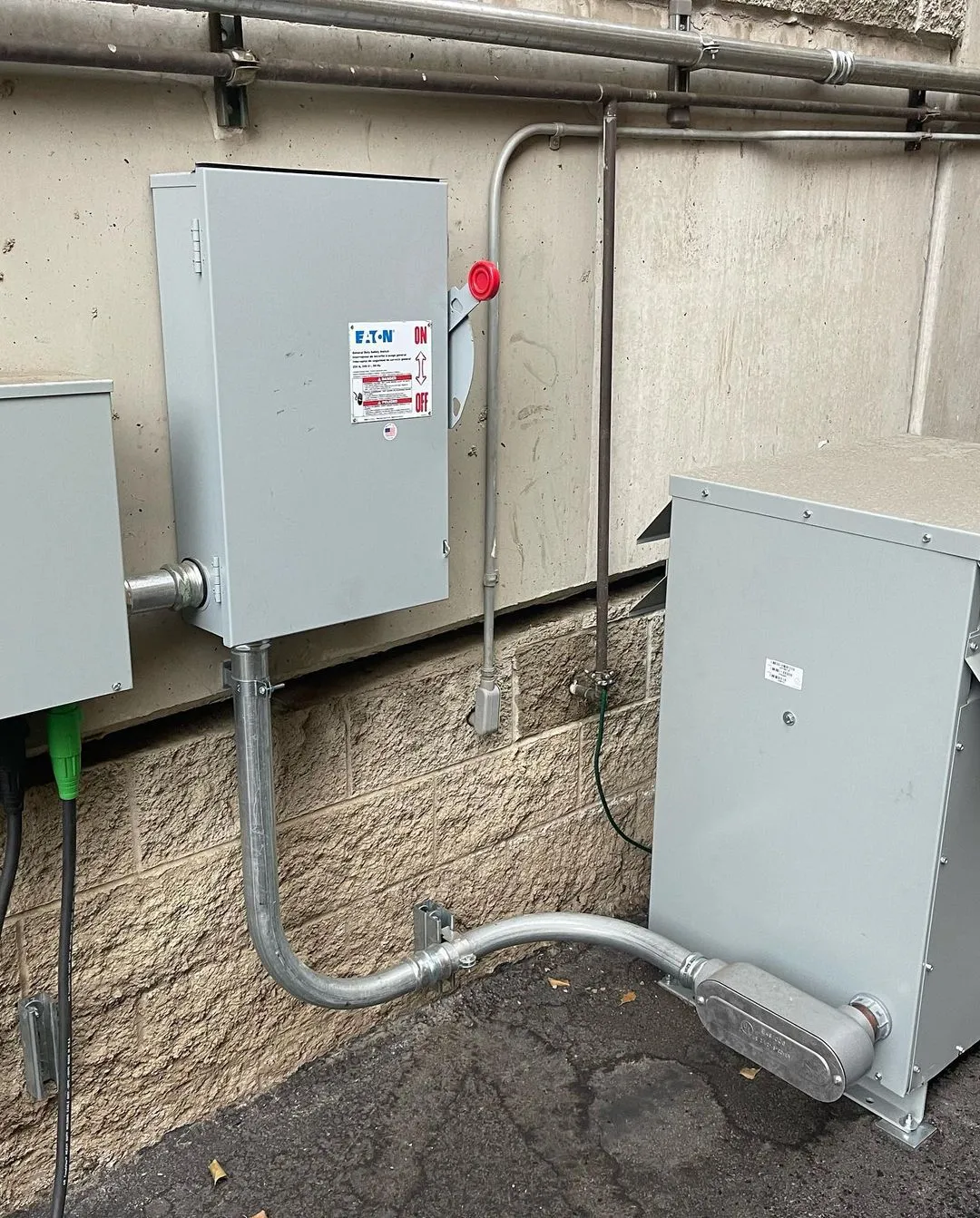 Alamitos Beach Electricians photo 3