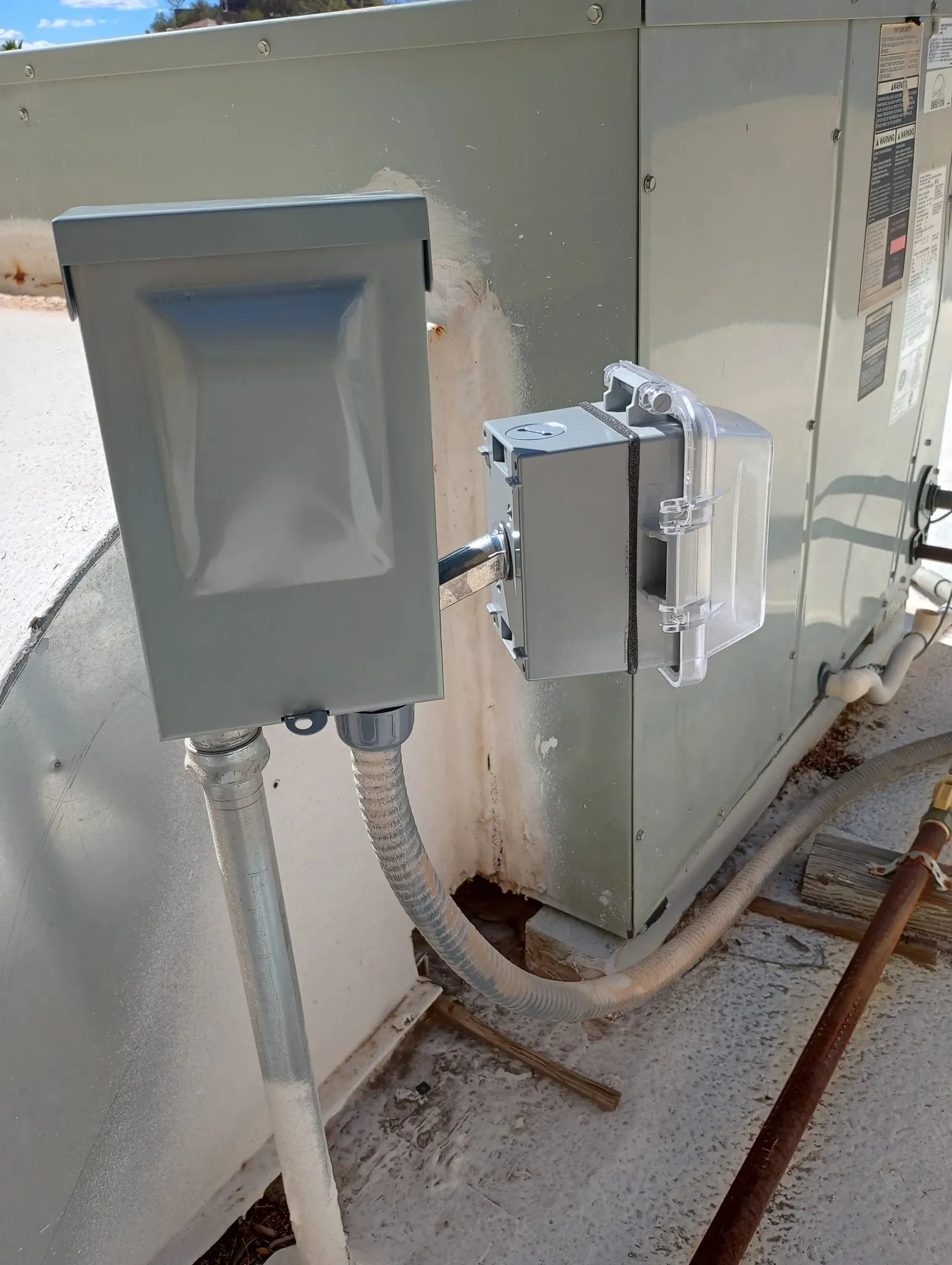 One Shot Installation Electrical, Plumbing & Appliance Repair-Electrician & Plumber Phoenix, AZ. photo 4