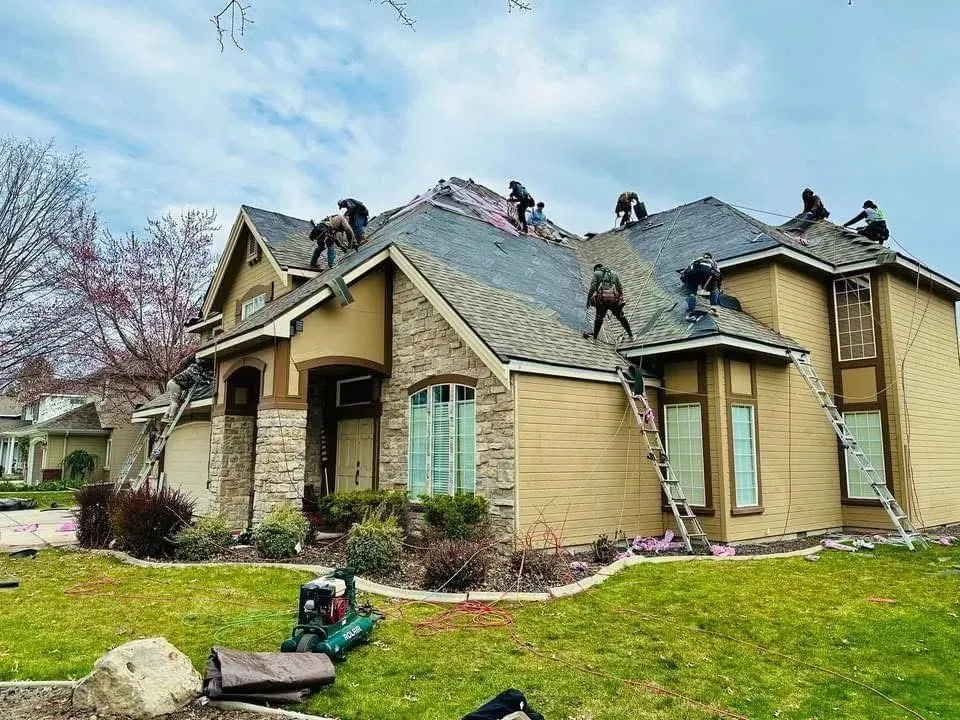 208 Roofing photo 16