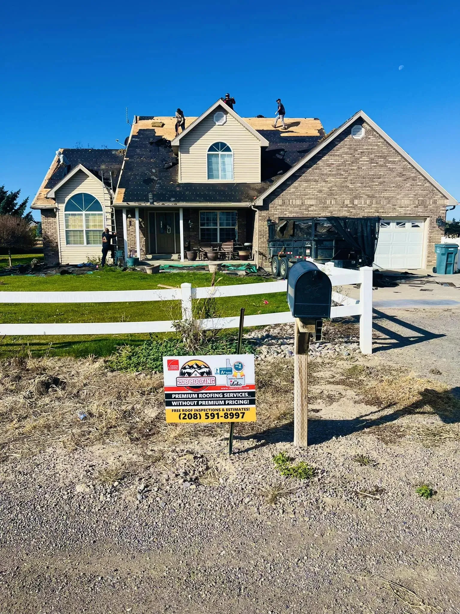 208 Roofing photo 13