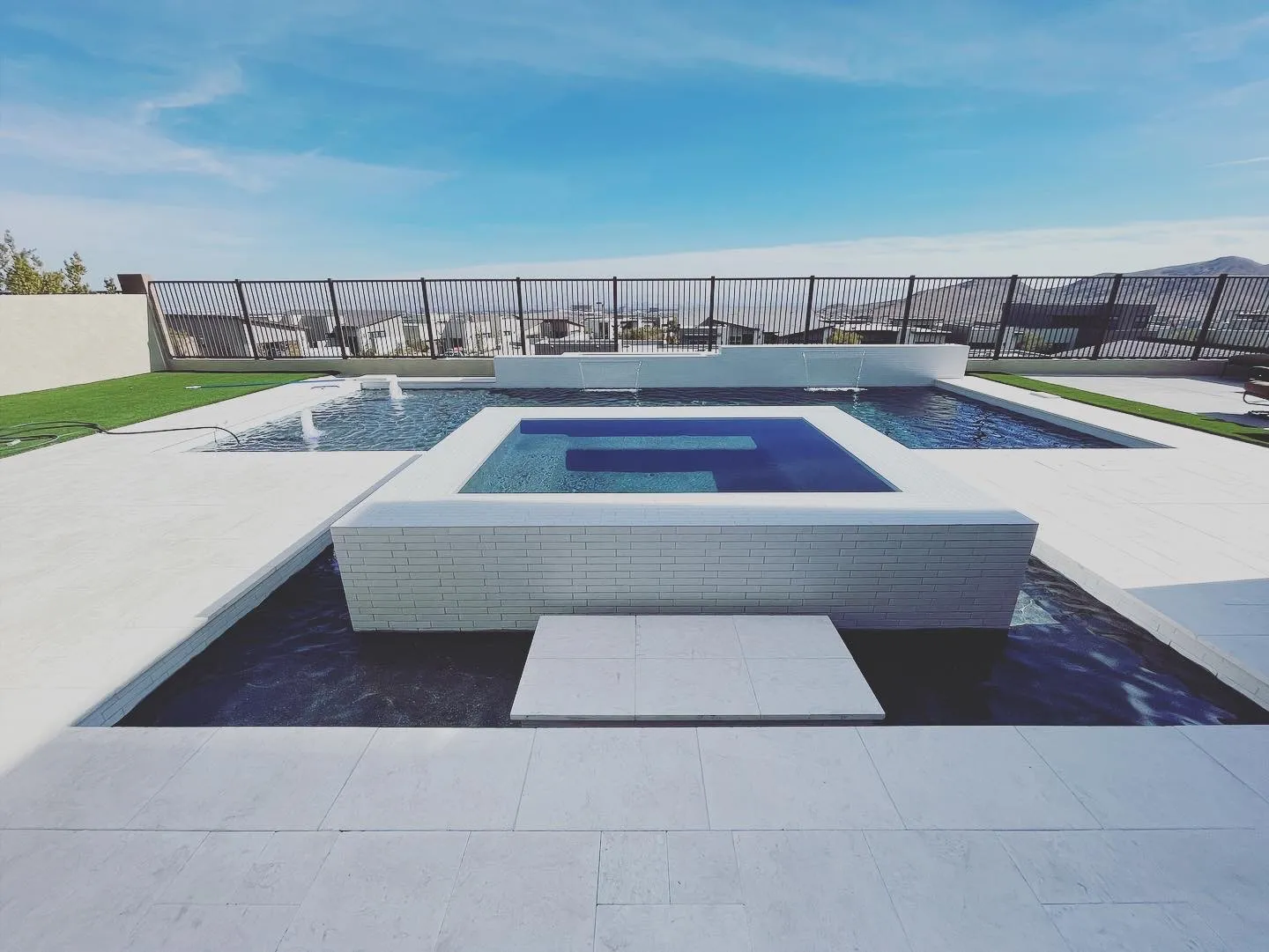 Crystal Cove Pool & Spa photo 7