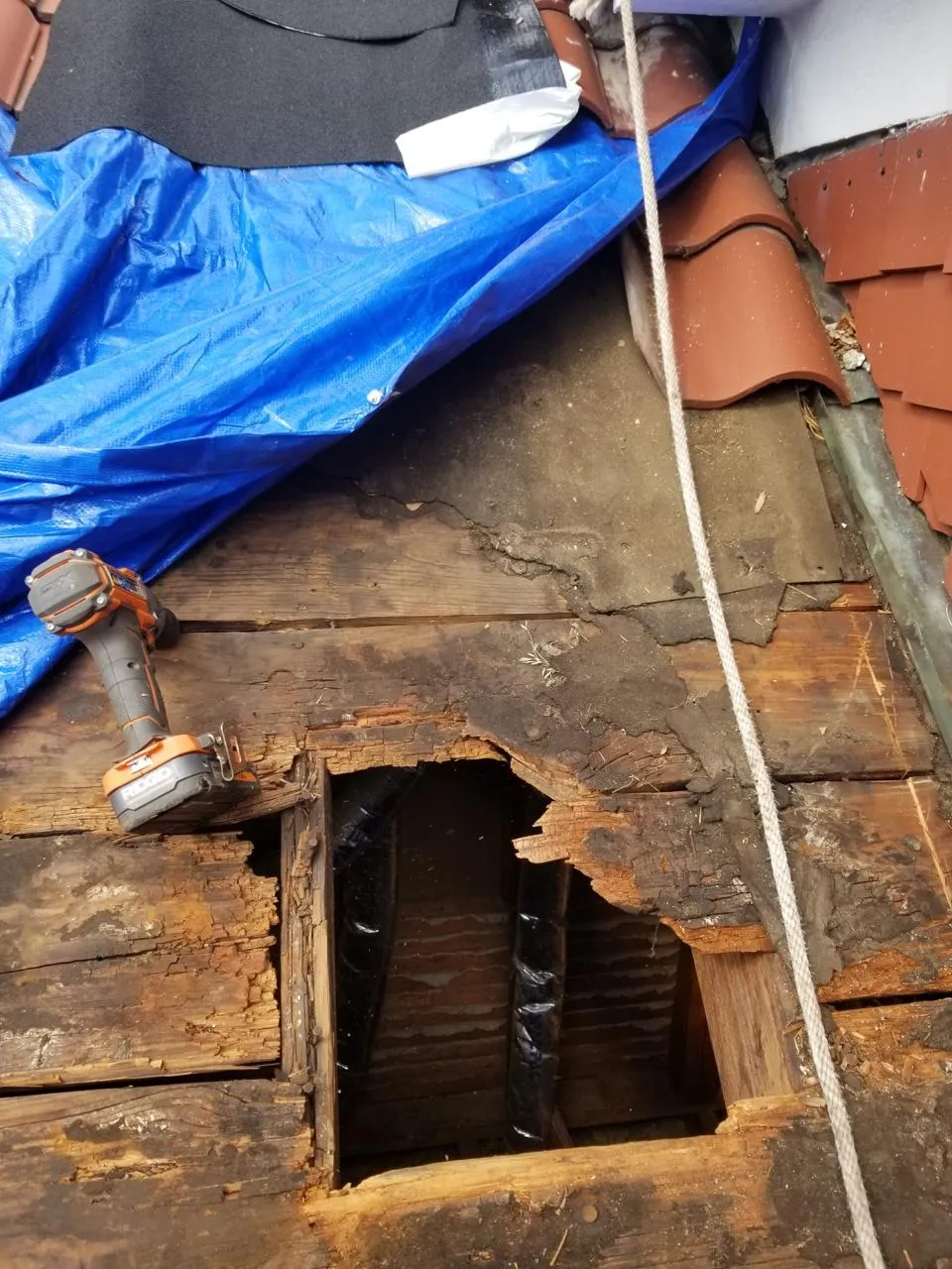 Reyes roofing photo 5