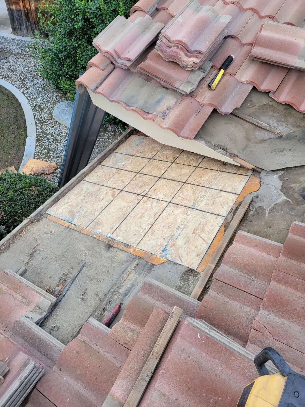 Earl Bennett Roofing photo 9