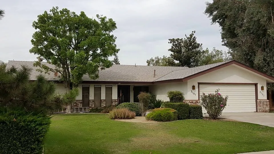 Bakersfield Roofing Inc photo 18