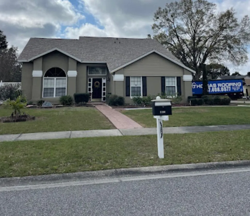 Thomas Roofing & Repair photo 1