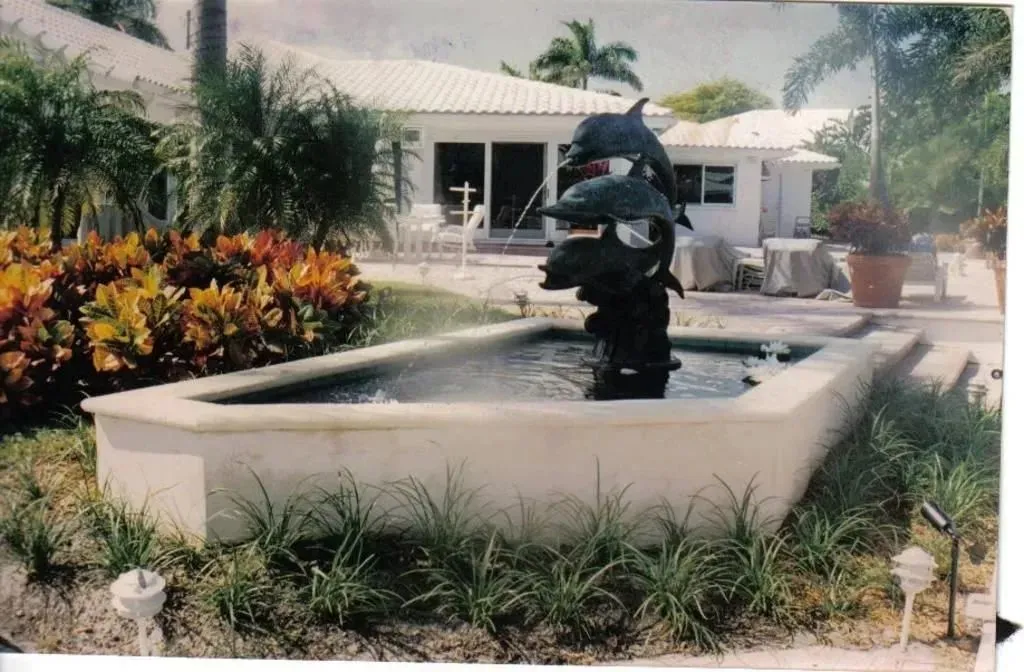 Artistic Pools and Waterfalls photo 12