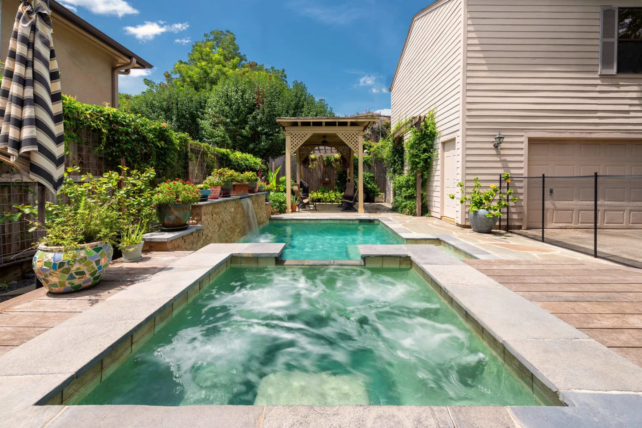 J's Pools & Spas photo 7