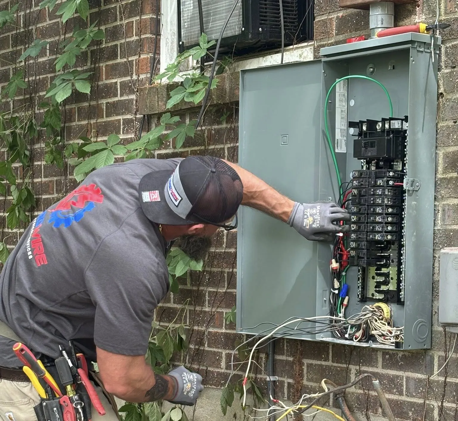 Hardwire Electric - Louisville's Most Affordable Electric Company photo 10