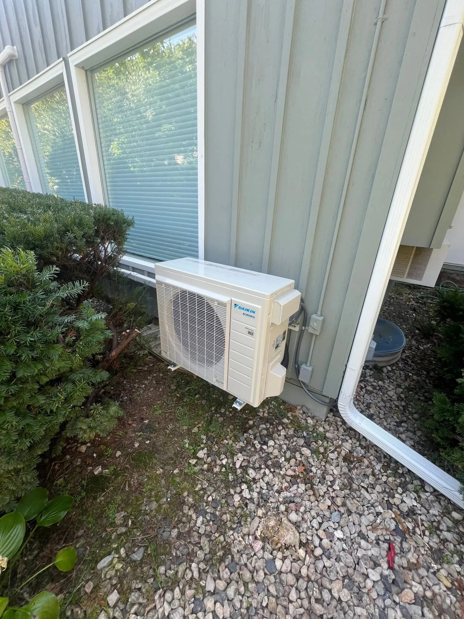 Helping Hands Electric photo 2