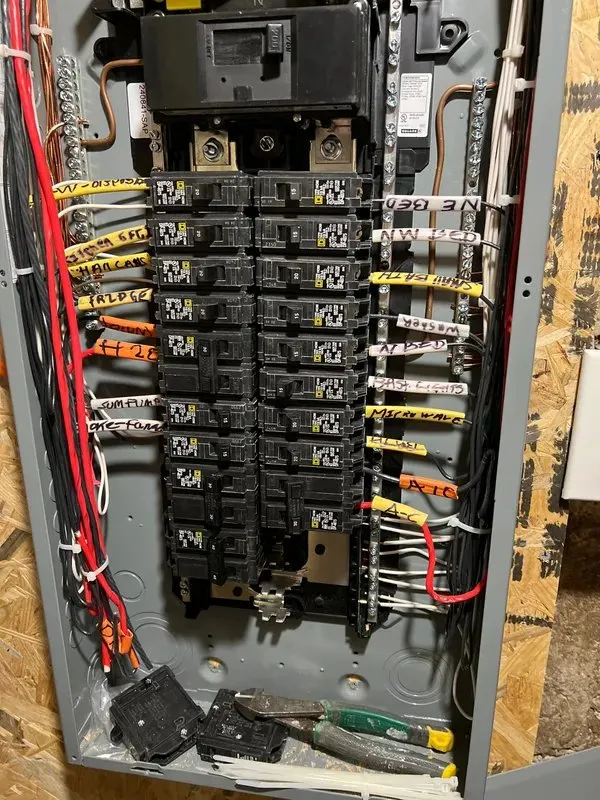 Te-Tee Light Electrical Services photo 14