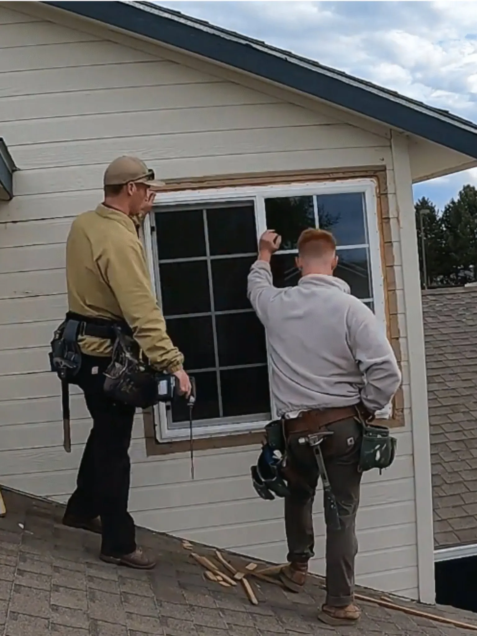 Evergreen Exteriors, LLC Roofing, Siding photo 10