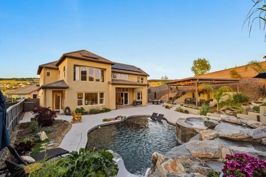 El Dorado Custom Pools photo 11