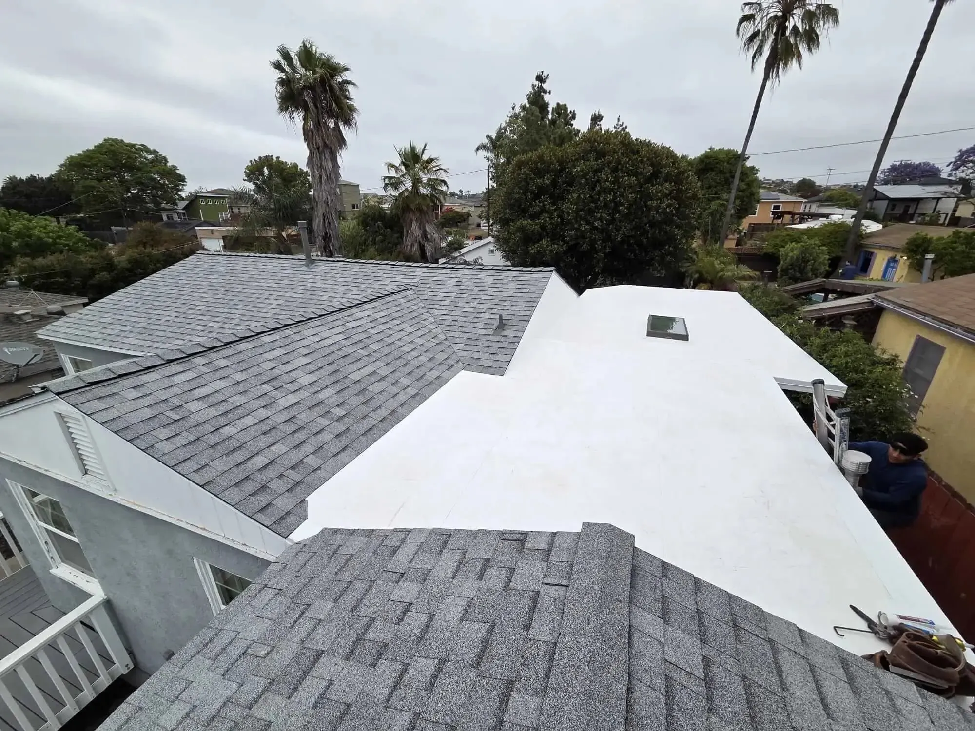 CASAS ROOF INC photo 5