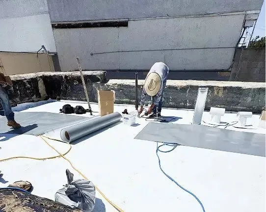 CASAS ROOF INC photo 12