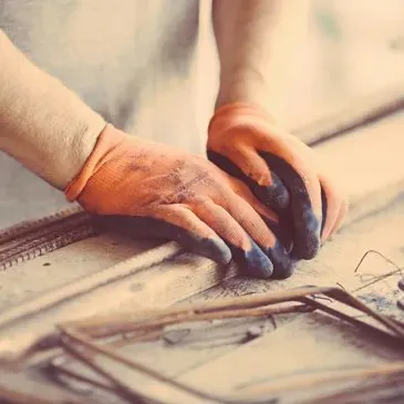 COMPLETE SOURCE HANDYMAN photo 2