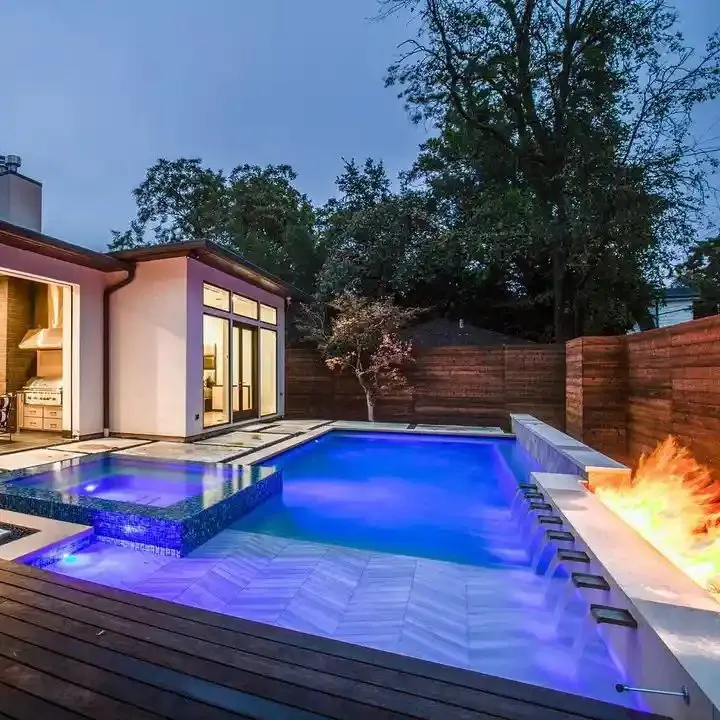 Living Water Custom Pools photo 3