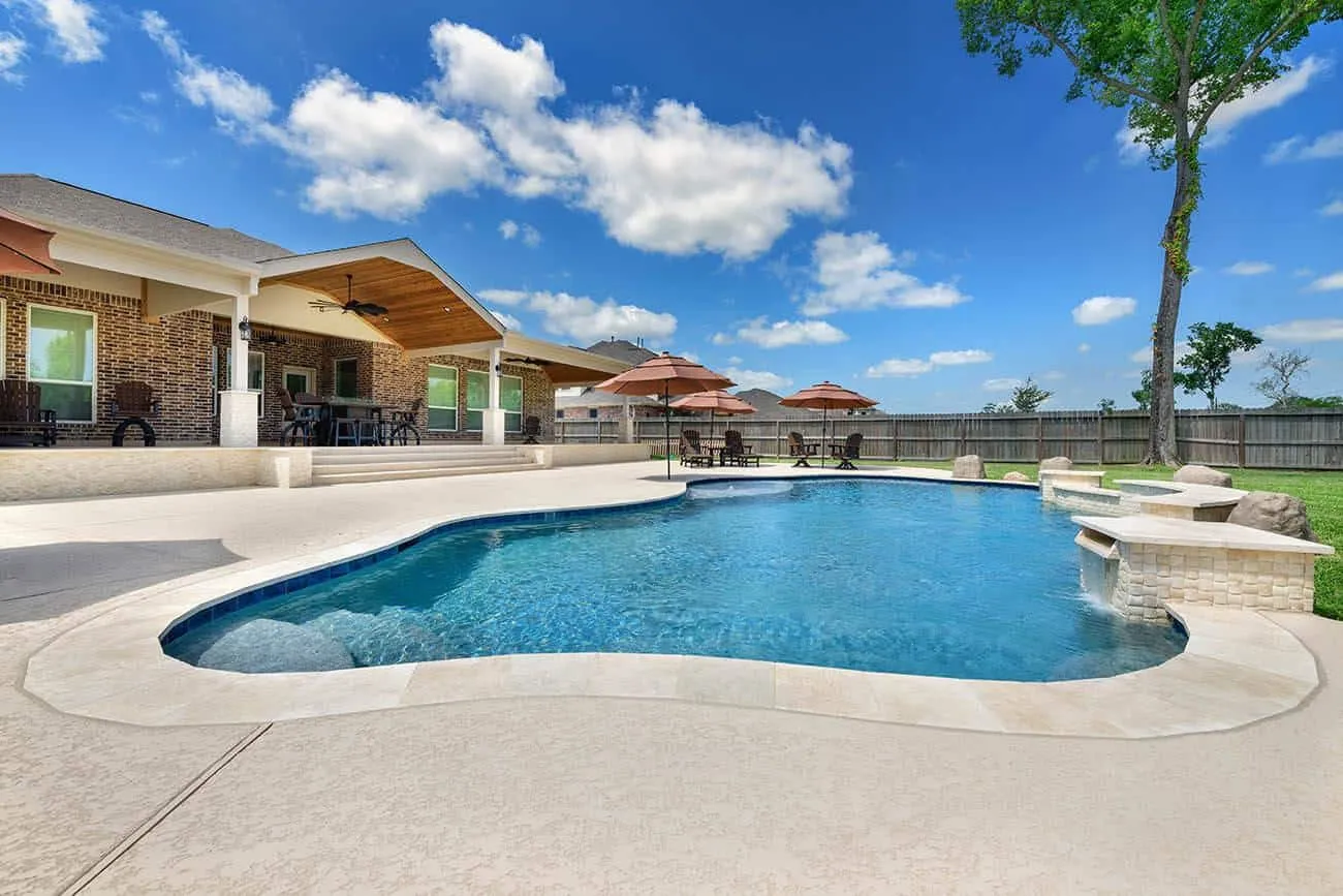 Avree Custom Pools photo 8