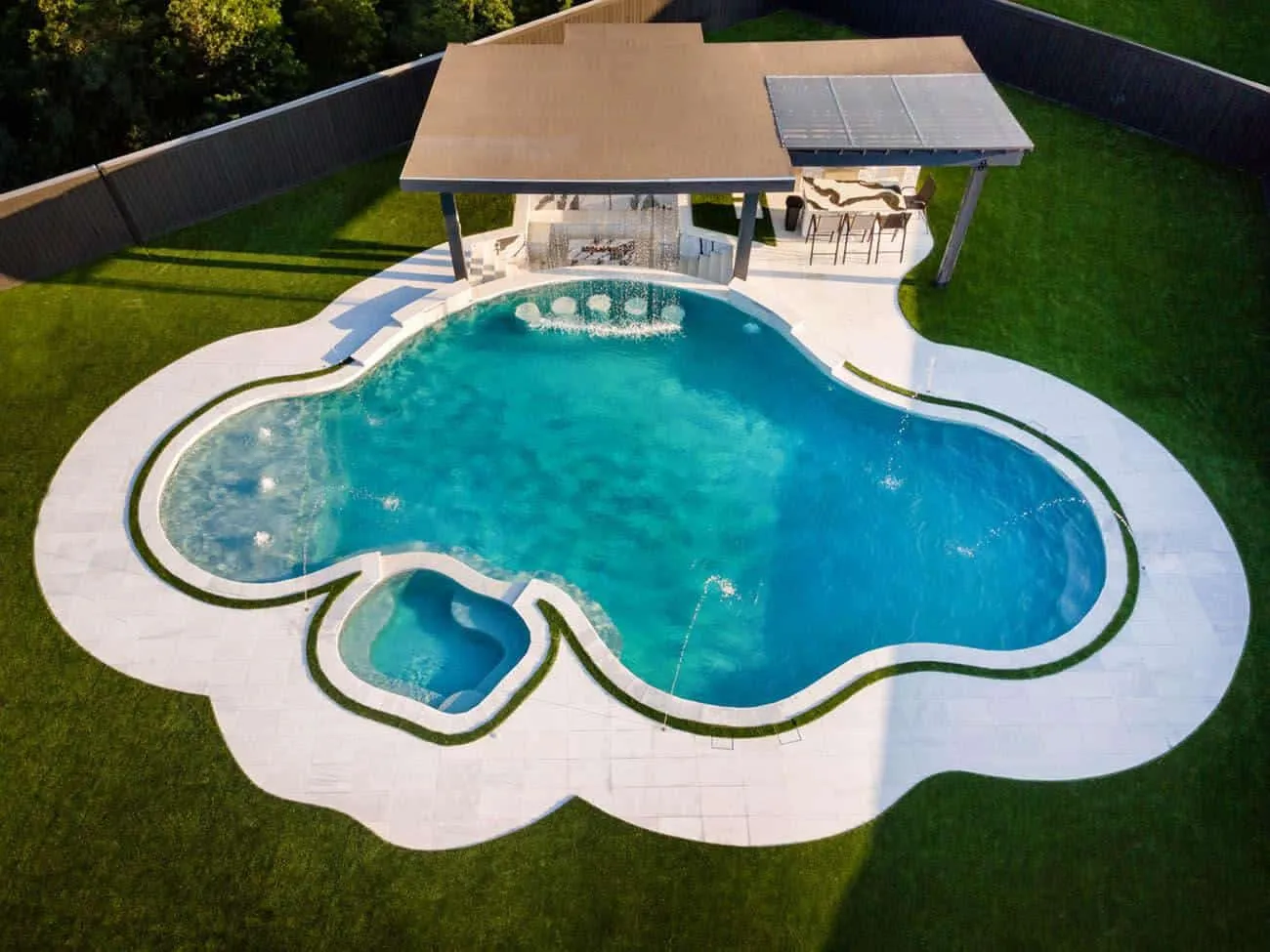 Avree Custom Pools photo 9