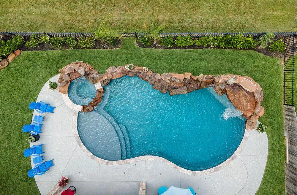 Avree Custom Pools photo 17