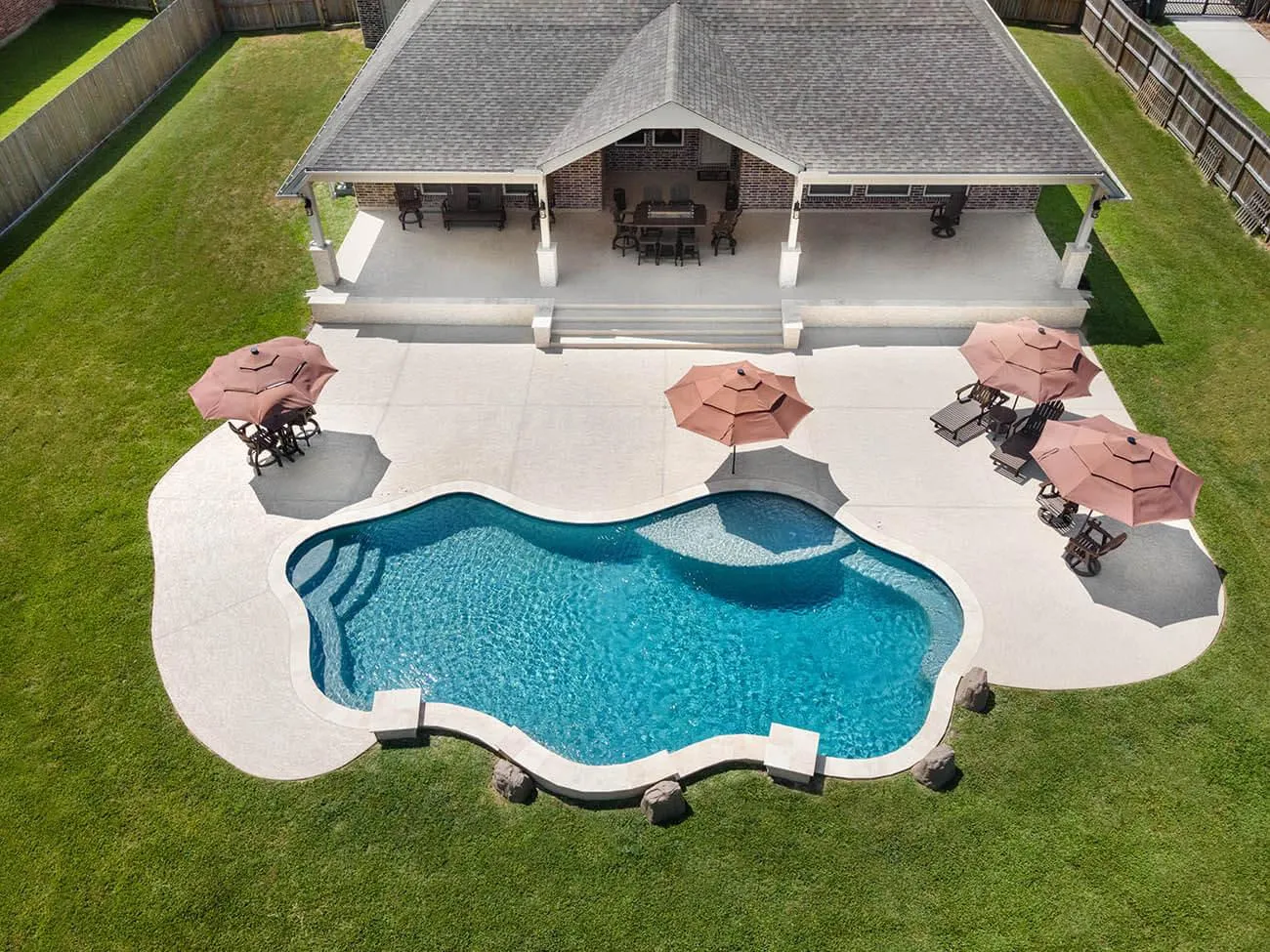 Avree Custom Pools photo 6