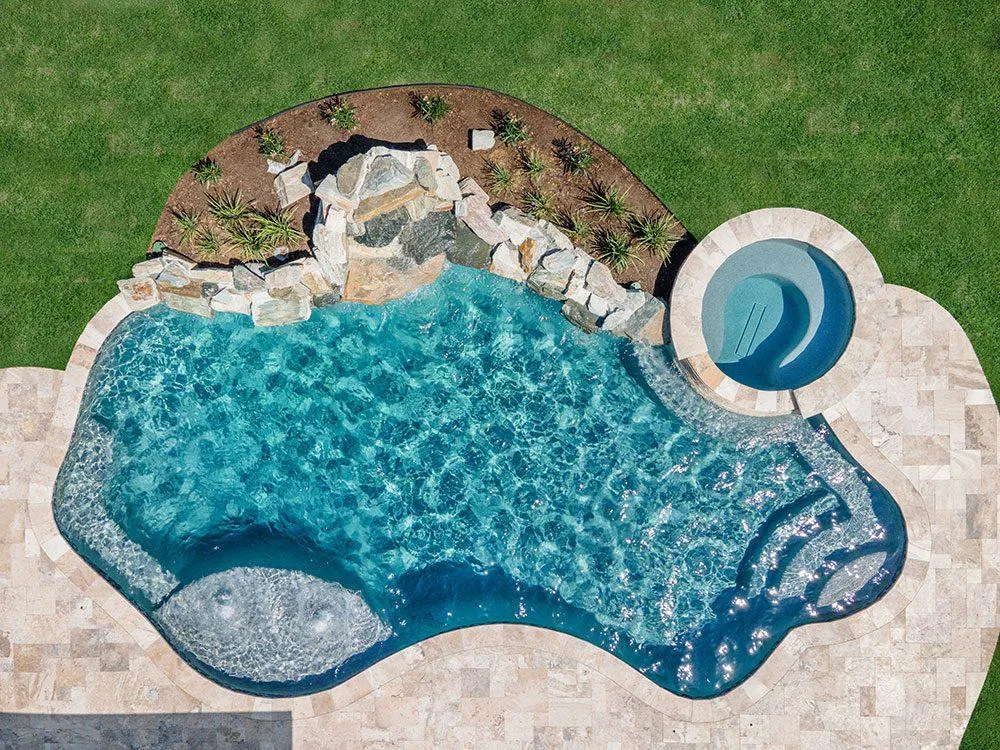 Avree Custom Pools photo 14