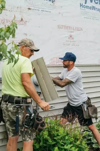Oaks Roofing & Siding photo 3