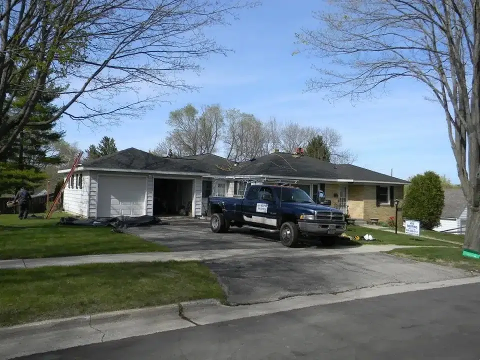 J & V Roofing LLC photo 11