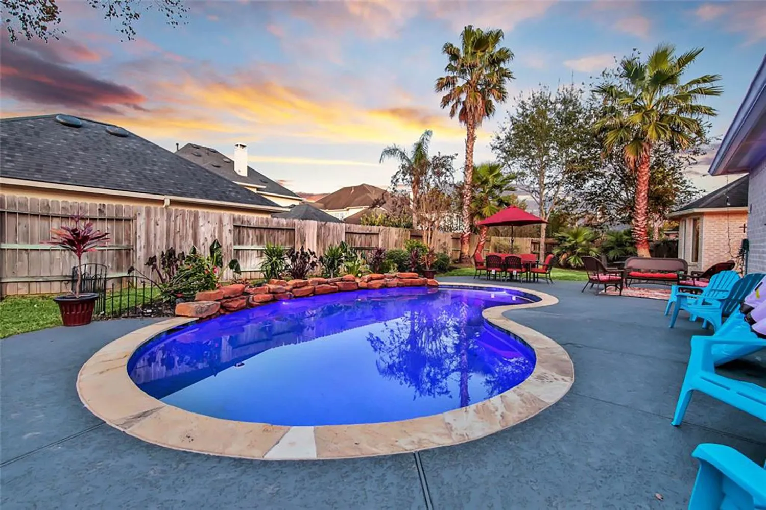 Waterside Poolscapes photo 2