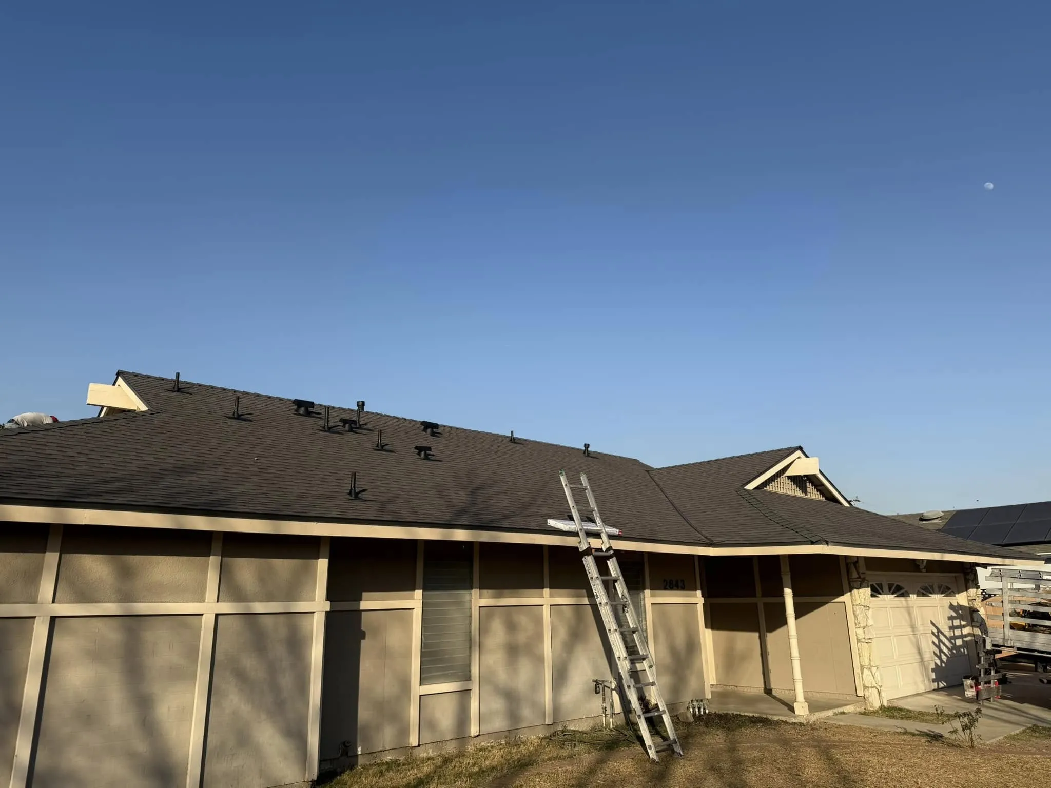 Luis Mendoza Roofing photo 9