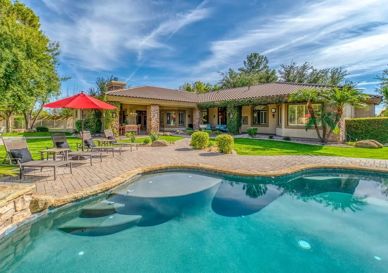 Rebel Resurface photo 2