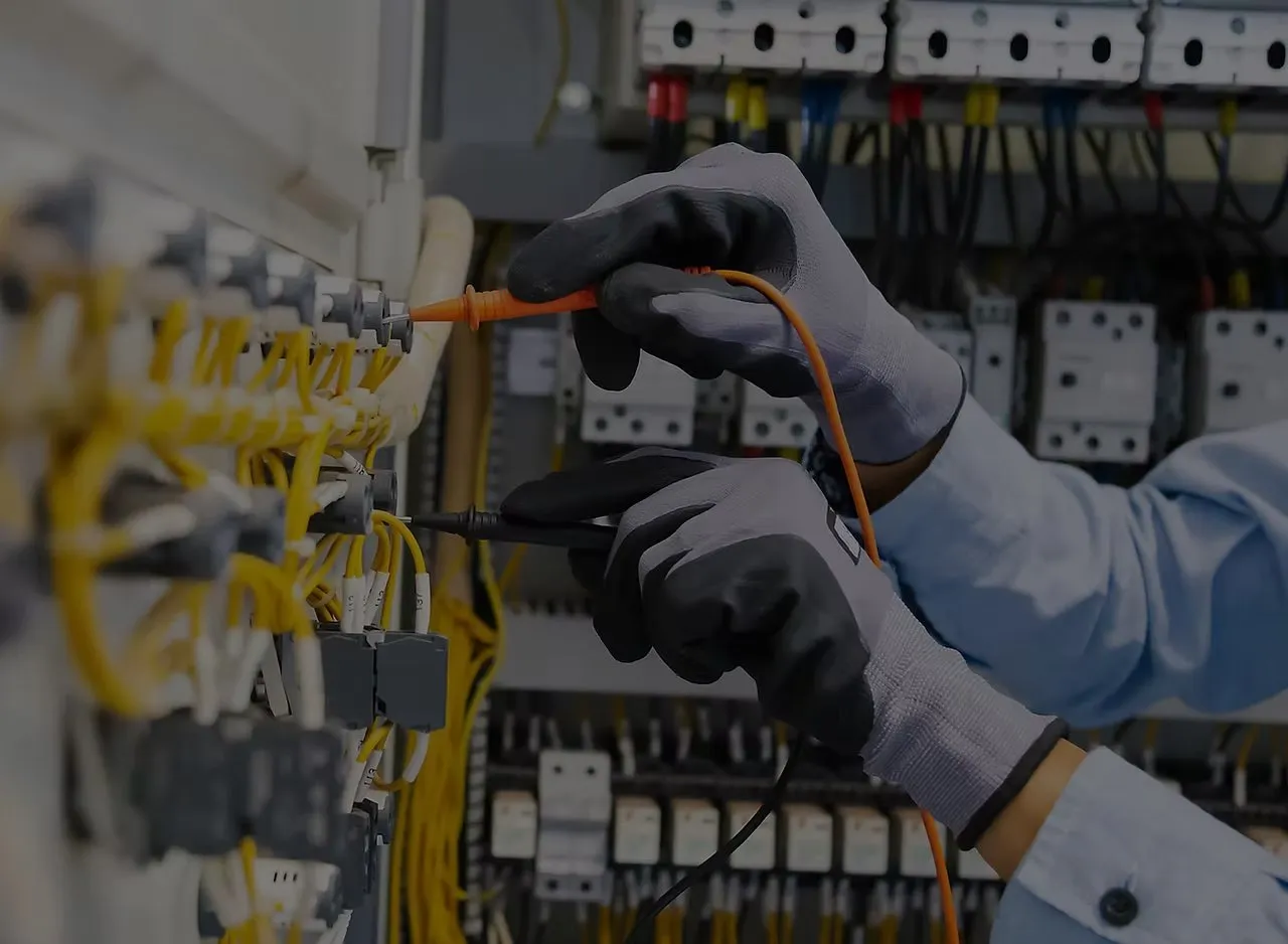 ARIA 4 Electrical & Construction photo 2