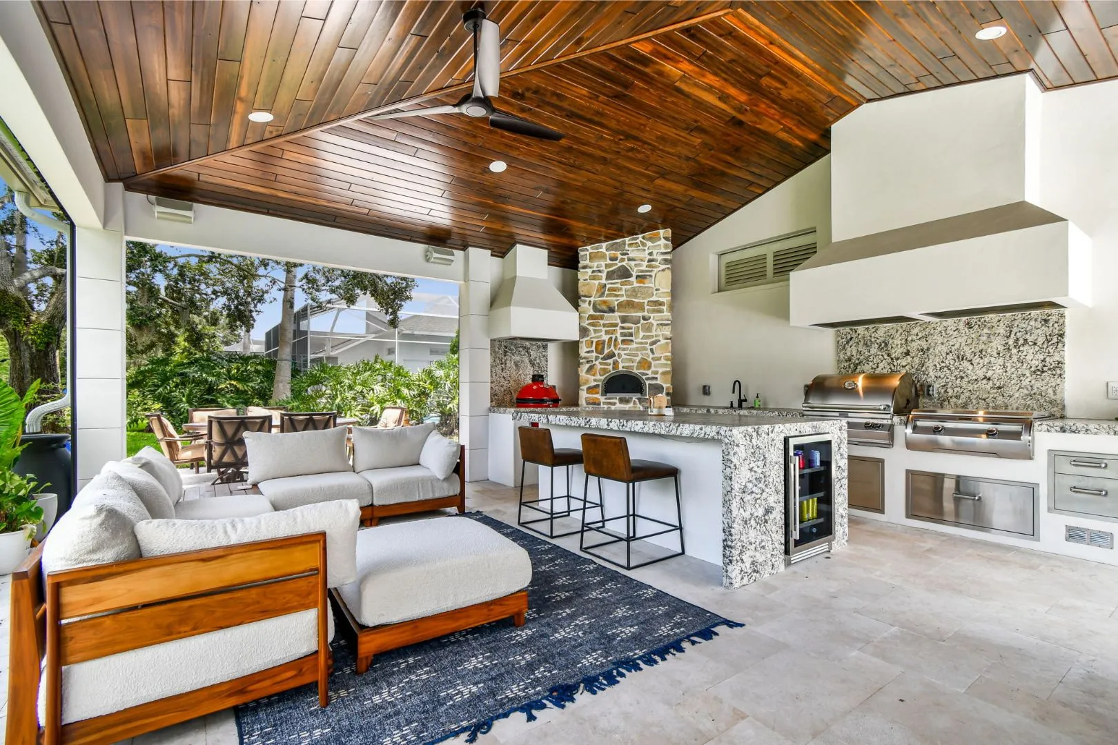 Ultra Custom Group photo 8