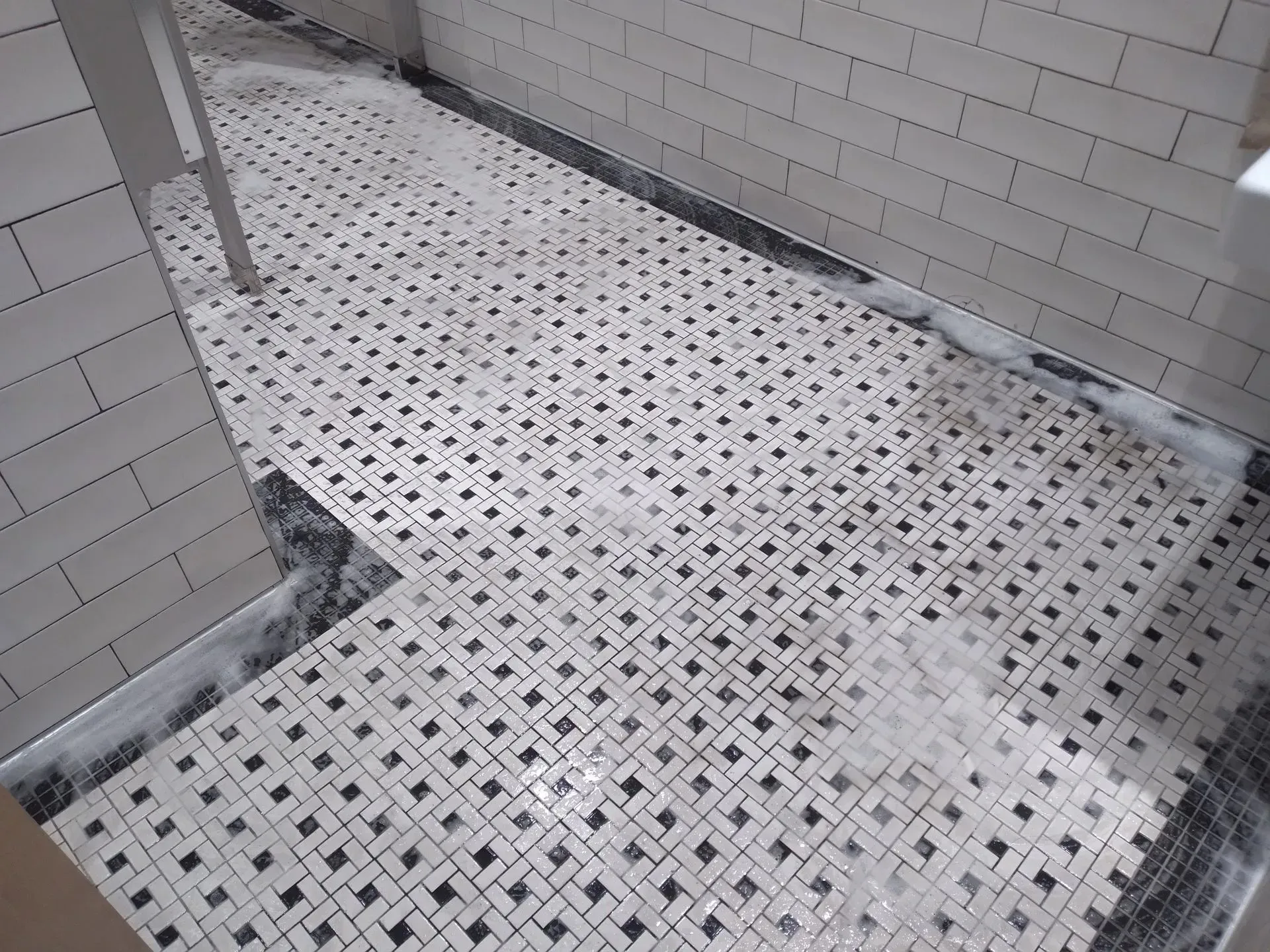 M&M Handyman Maintenance Services photo 1